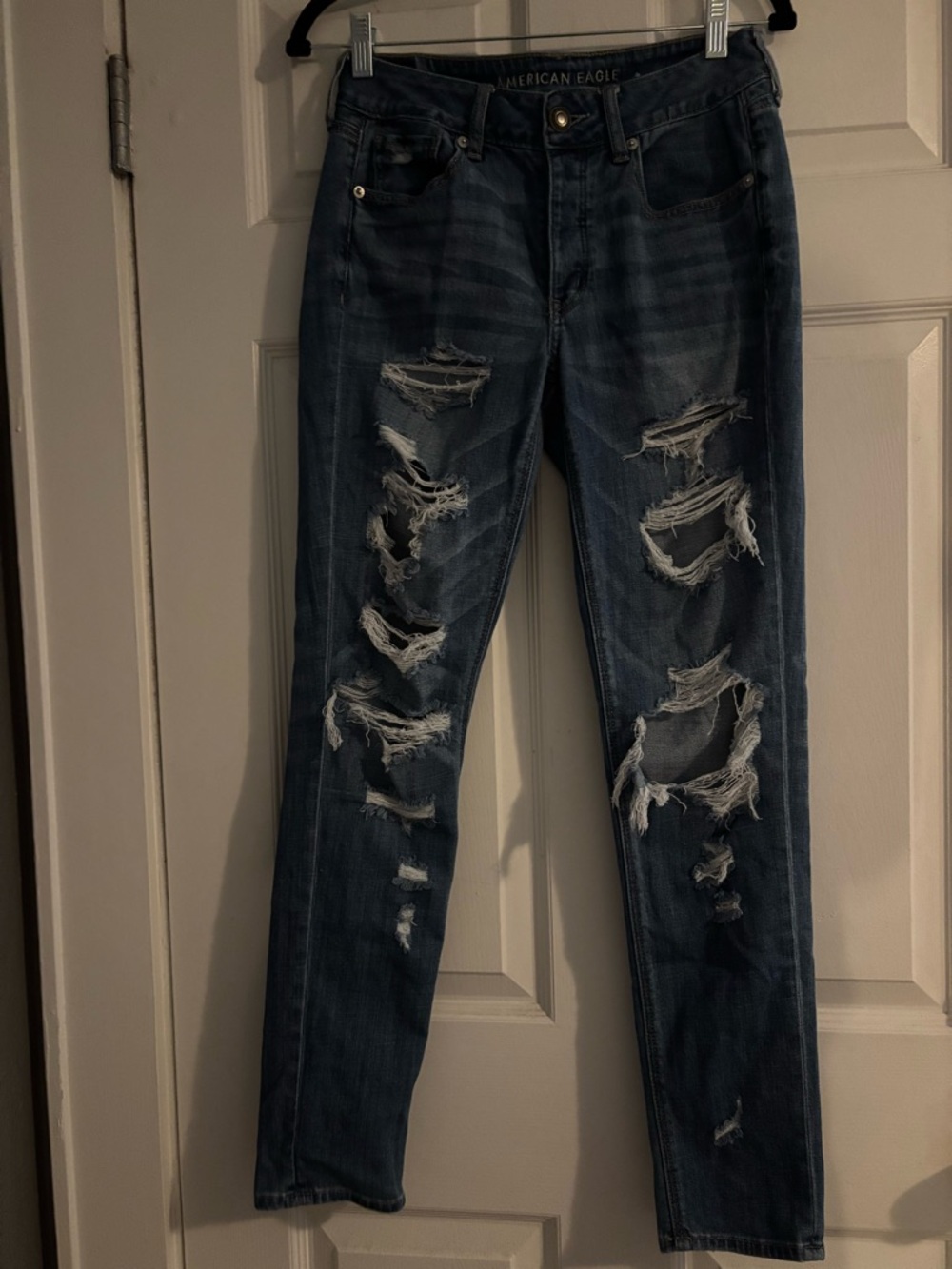 American Eagle Outfitters Women's Ripped Dark Blue Skinny Jeans